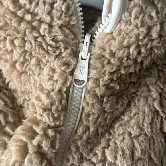 FP Movement Highline Reversible Sherpa Vest - Picture 5 of 13